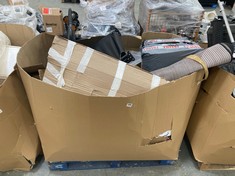 PALLET OF ASSORTED ITEMS TO INCLUDE FOLD-OUT PORTABLE MASSAGE TABLE IN BLACK (KERBSIDE PALLET DELIVERY)