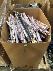 PALLET OF ASSORTED WRAPPING PAPER TO INCLUDE RECYCLABLE 3.5M ROLLWRAP CHRISTMAS PRINT (KERBSIDE PALLET DELIVERY)