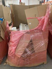 PALLET OF ASSORTED ITEMS TO INCLUDE LINDAM SURE SHUT SAFETY GATE (KERBSIDE PALLET DELIVERY)