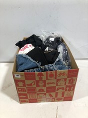 BOX OF ASSORTED ADULTS CLOTHING TO INCLUDE ZARA WOMEN'S JEANS IN DARK BLUE SIZE 34