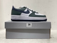 NIKE AIR FORCE 1 GS KIDS TRAINERS - VINTAGE GREEN / WHITE UK 5.5