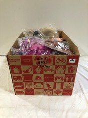 BOX OF ASSORTED ITEMS TO INCLUDE WOMEN'S OCCASION HAT IN RED