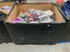 PALLET OF ASSORTED ITEMS TO INCLUDE BESTWAY SOFT TOP AIR MATTRESS 76 X 185 MC (KERBSIDE PALLET DELIVERY)