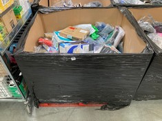 PALLET OF ASSORTED ITEMS TO INCLUDE CARERINCONTINENCE UNDERWEAR FOR ADULT (KERBSIDE PALLET DELIVERY)