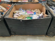 PALLET OF ASSORTED ITEMS TO INCLUDE KLEENEX BALSAM ALOE VERA TISSUES (KERBSIDE PALLET DELIVERY)