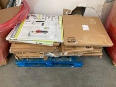 PALLET OF ASSORTED SAFETY GATES TO INCLUDE LINDAM SURE SHUT AXIS SAFETY GATE (KERBSIDE PALLET DELIVERY)