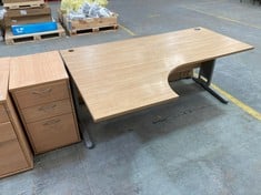 CURVED NATURAL WOODEN OFFICE DESK TO INCLUDE 3 DRAWER FILING CABINET (KERBSIDE PALLET DELIVERY)