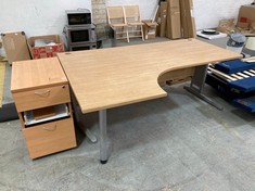 CURVED NATURAL WOODEN OFFICE DESK TO INCLUDE 3 DRAWER FILING CABINET (KERBSIDE PALLET DELIVERY)