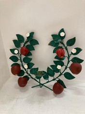 5 X STONE THE CROWS WALL WREATH - APPLE ORCHARD - HEIGHT 30CM - TOTAL RRP £110