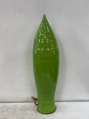 1 X STONE THE CROWS MEDIUM WALL STEM VASE - GREEN - TOTAL RRP £60