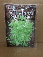 QUANTITY OF ITEMS TO INCLUDE 20 GLOW IN THE DARK SPIDERS RRP £ 260 : LOCATION - TABLES