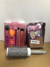 QUANTITY OF HEALTH & BEAUTY ITEMS TO INCLUDE REAL TECHNIQUES EVERYDAY ESSENTIALS + MAKEUP SPONGE KIT, 4 MAKEUP BRUSHES AND 2 MAKEUP BLENDER SPONGES,BLUSH, BRONZER, EYESHADOW, AND POWDER, SYNTHETIC BR