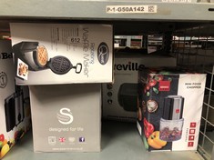 QUANTITY OF KITCHEN & APPLIANCES ITEMS TO INCLUDE QUEST 35969 ROTATING BELGIAN WAFFLE MAKER / NON STICK PLATES / TEMPERATURE CONTROL / COOKS UP TO 4 WAFFLES / 1000W: LOCATION - G