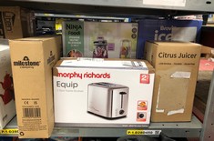 QUANTITY OF KITCHEN & APPLIANCES ITEMS TO INCLUDE MORPHY RICHARDS EQUIP 2 SLICE TOASTER,?DEFROST AND REHEAT, 7 VARIABLE BROWNING CONTROLS, VARIABLE WIDE SLOTS, REMOVABLE CRUMB TRAY, STAINLESS STEEL,