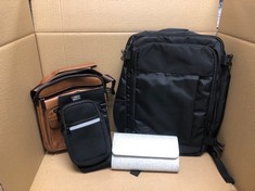 QUANTITY OF BAGS TO INCLUDE VFLEX TRAVEL BAG: LOCATION - A