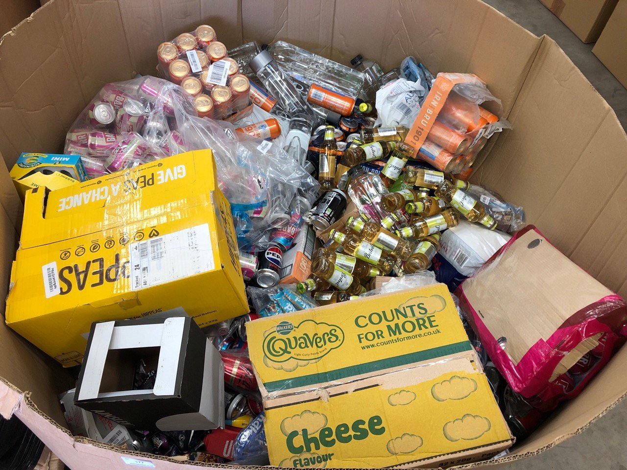 PALLET OF ASSORTED FOOD AND DRINK ITEMS TO INCLUDE RED BULL 250ML SOME ITEMS MAY BE PAST BBD: LOCATION - MIDDLE FLOOR(COLLECTION OR OPTIONAL DELIVERY AVAILABLE)