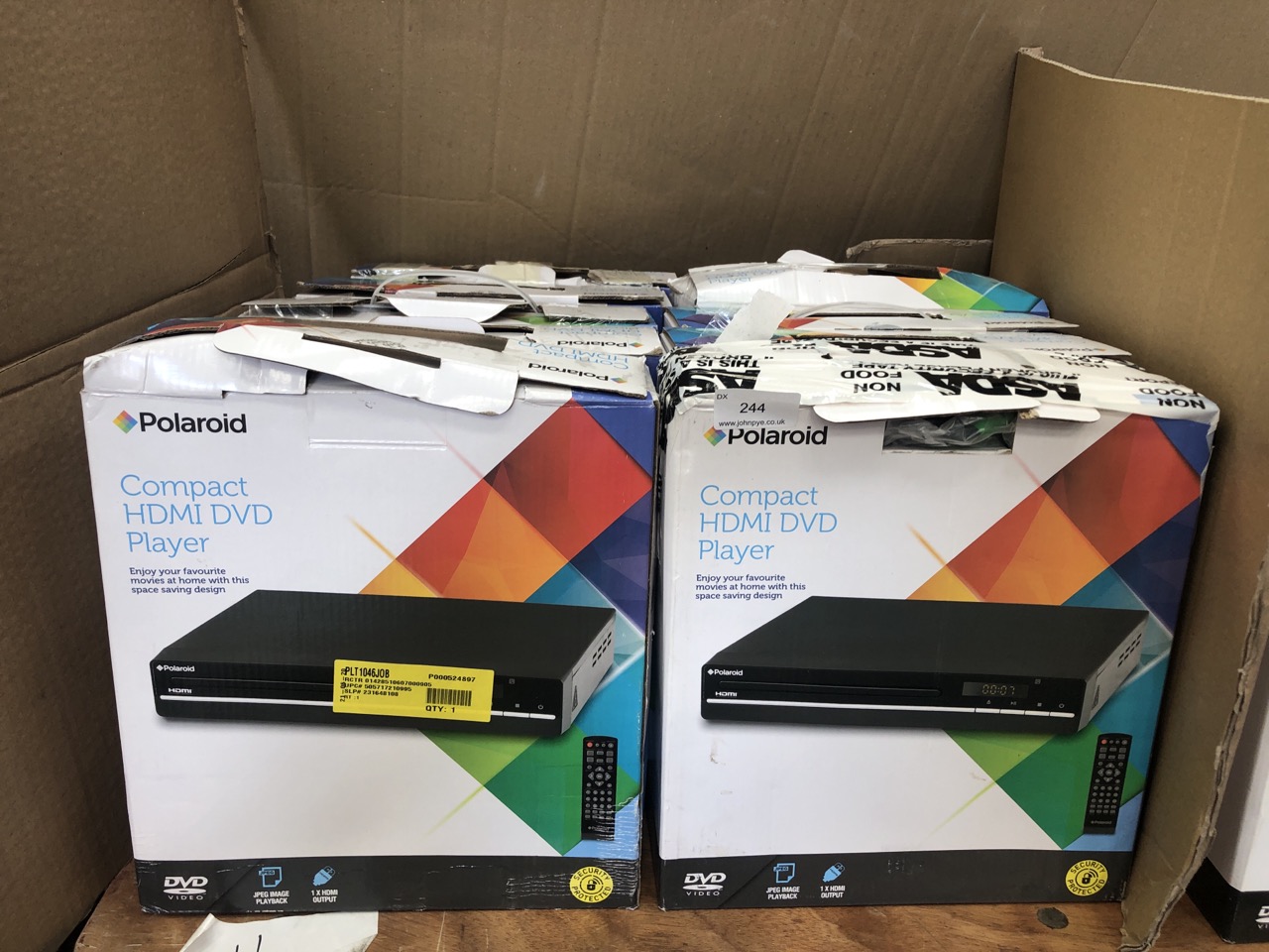 10 X POLAROID HDMI DVD PLAYER: LOCATION - RIGHT REAR TABLES(COLLECTION OR OPTIONAL DELIVERY AVAILABLE)