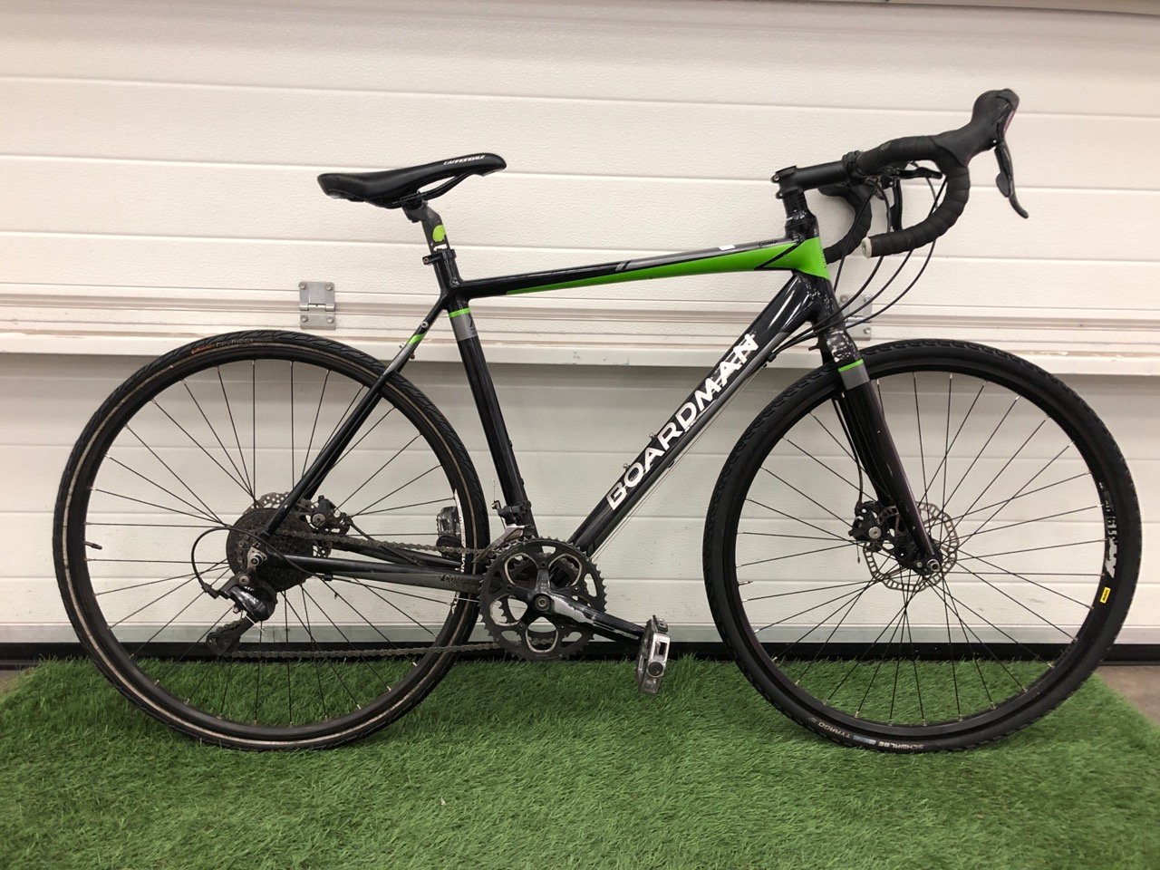 BOARDMAN MENS ROAD BIKE 21 SPEED: LOCATION - MIDDLE FLOOR(COLLECTION OR OPTIONAL DELIVERY AVAILABLE)