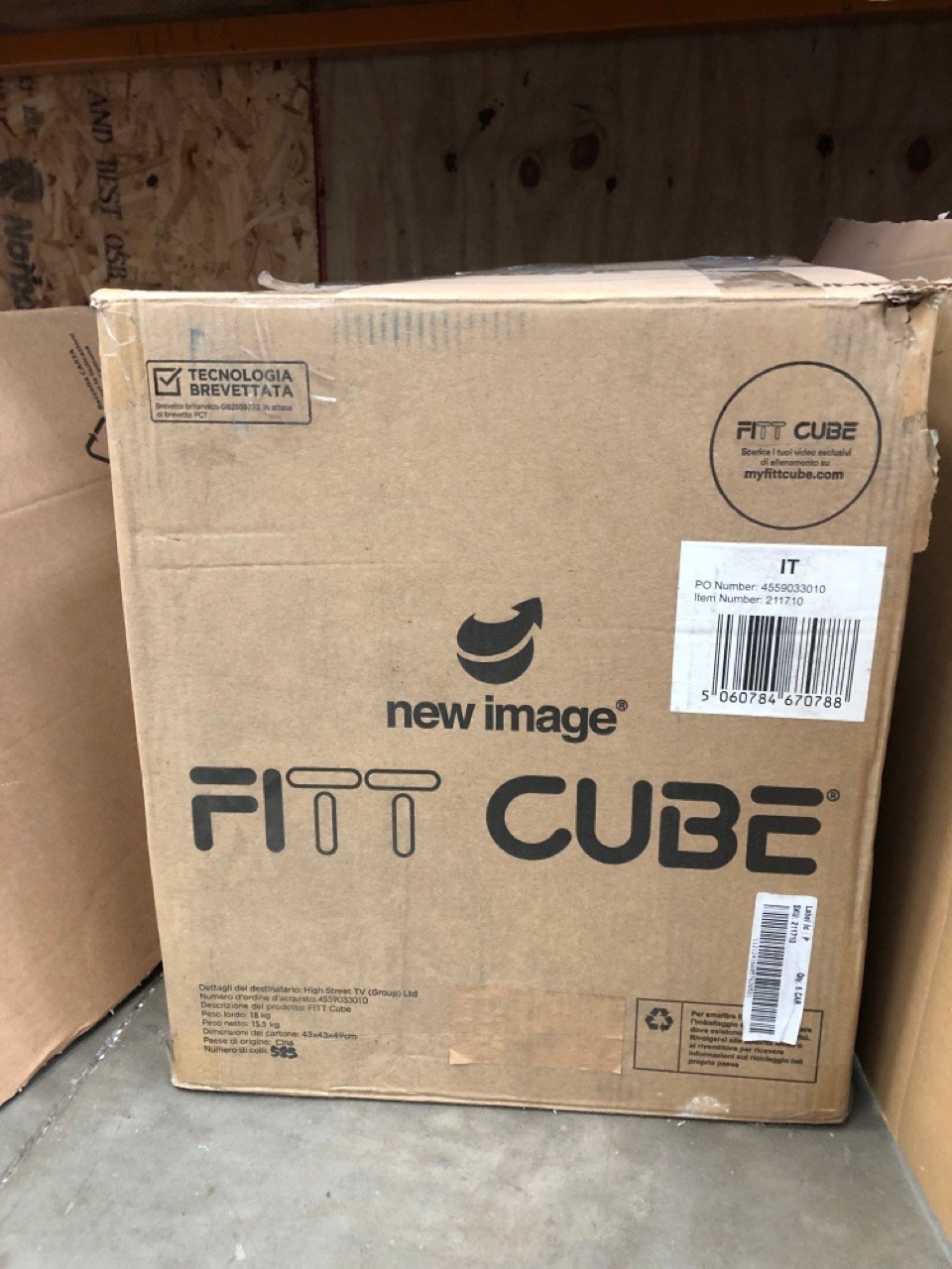 NEW IMAGE FIT CUBE EXERCISE CUBE: LOCATION - LEFT RACK(COLLECTION OR OPTIONAL DELIVERY AVAILABLE)