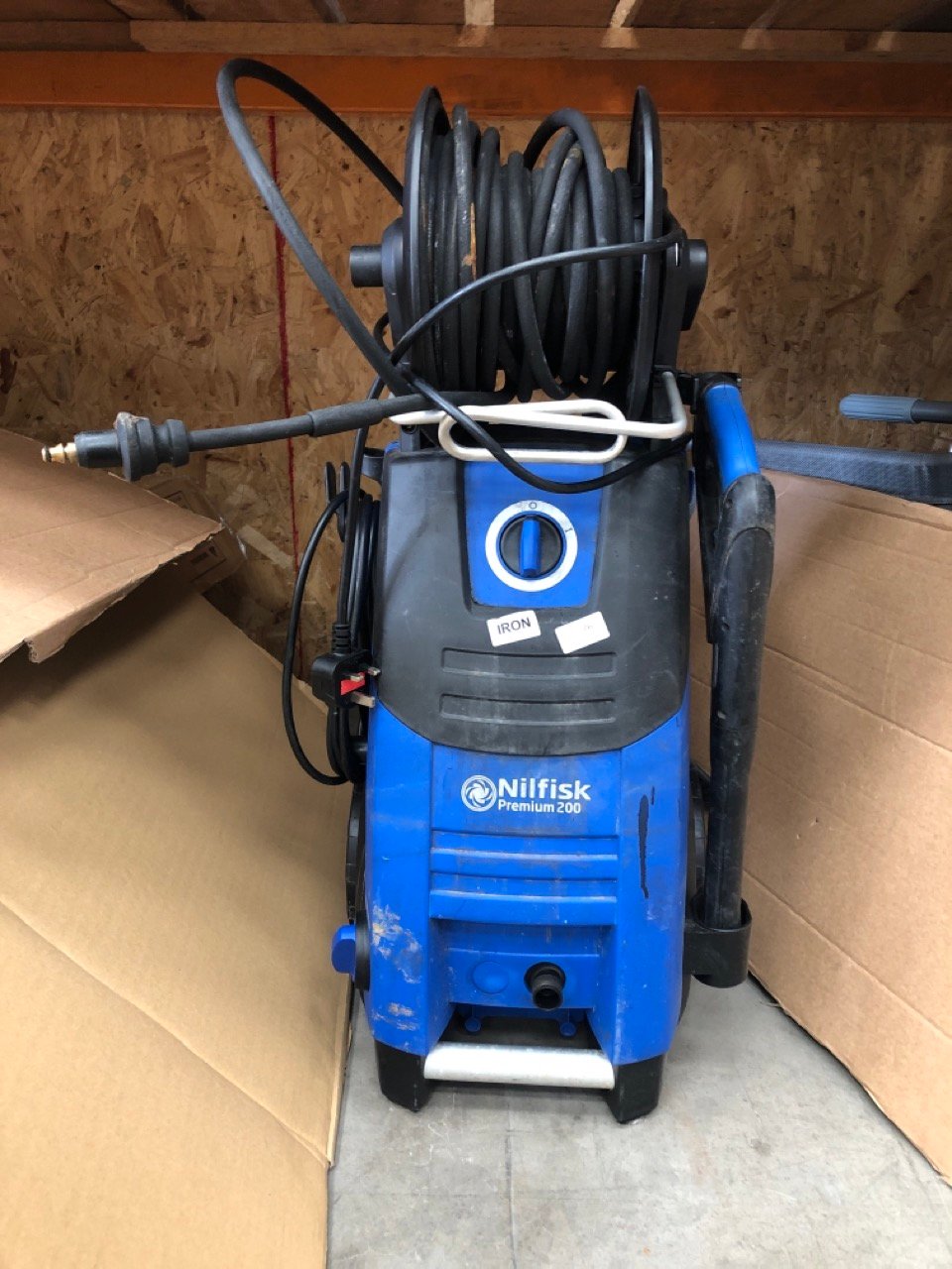 NILFISK PREMIUM 200 PRESSURE WASHER: LOCATION - LEFT RACK(COLLECTION OR OPTIONAL DELIVERY AVAILABLE)