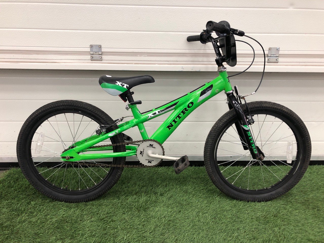 NITRO XT KIDS BMX, 12” FRAME, 202 WHEELS, SINGLE SPEED. : LOCATION - MIDDLE FLOOR(COLLECTION OR OPTIONAL DELIVERY AVAILABLE)