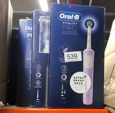 QUANTITY OF HEALTH & BEAUTY ITEMS TO INCLUDE ORAL-B PRO 1 ELECTRIC TOOTHBRUSH FOR ADULTS WITH 3D CLEANING, 1 TOOTHBRUSH HEAD, GUM PRESSURE CONTROL, 2 PIN UK PLUG, BLACK, ELECTRIC TOOTHBRUSH & ACCESSO