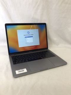 APPLE MACBOOK PRO 2017 250GB SSD LAPTOP.. INTEL CORE I5-7360U, 16GB RAM,: LOCATION - B RACK