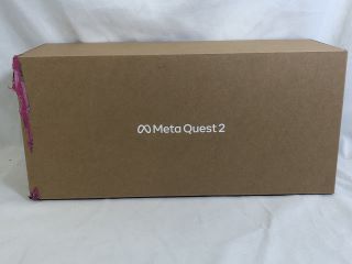 META 128GB QUEST 2 VR HEADSET: MODEL NO KW49CM: LOCATION - B RACK