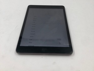 APPLE IPAD MINI 2 32GB TABLET WITH WIFI MODEL NO ME277B/A: LOCATION - A RACK