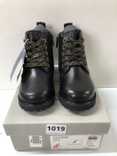 JOHN LEWIS CHILDREN'S COCO BLACK BOOT - SIZE C7 (239481)