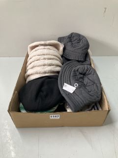 BOX OF ASSORTED HATS (629433)