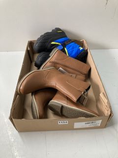 BOX OF ASSORTED FOOTWEAR (629433)