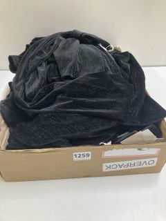 BOX OF CLOTHING TO INC JOHN LEWIS VELOUR JUMPSUIT - SIZE AGE 14 YEARS (629447)