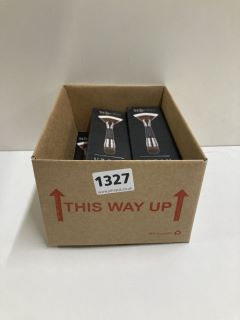 BOX OF URBAN DECAY MAKEUP BRUSHES (619660)