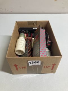 BOX OF BEAUTY PRODUCTS INC. BENEFIT THEY'RE REAL DOUBLE THE LIP LIPSTICK & LINER (629678)