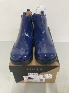 START.RITE FRENCH NAVY PATENT/CHECK CHELSEA BOOTS - SIZE: 13F (636824)