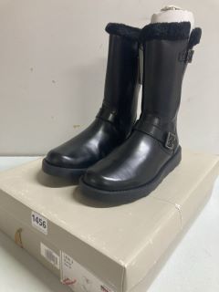 JOHN LEWIS LEIA 2 BLACK BOOTS - SIZE:4 (619918)