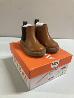 JOHN LEWIS ANYDAY CHELSEA CHILDREN'S TANS BOOTS - SIZE C4 (619918)