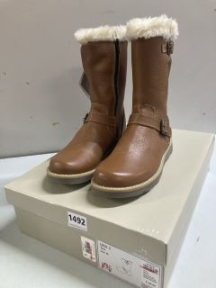 JOHN LEWIS LEIA 2 TAN BOOTS - SIZE 3 (629162)