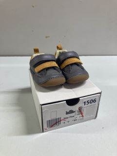 CLARKS TINY FAWN CHILDREN'S GREY SHOES - SIZE 3 F (629162)