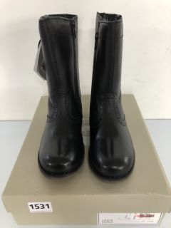 JOHN LEWIS ISOBEL 2 CHILDREN'S BLACK BOOTS - SIZE: 12.5 (619698)