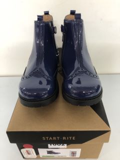 START.RITE FRENCH NAVY PATENT/CHECK CHELSEA BOOTS - SIZE: 13F (619357)