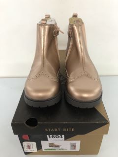 START.RITE ROSE GOLD LEATHER CHELSEA BOOTS - SIZE: L2F (619357)