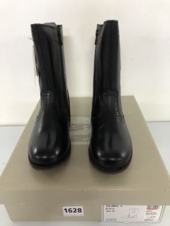 JOHN LEWIS ISOBEL 2 CHILDREN'S BLACK BOOTS - SIZE: 13 (619357)