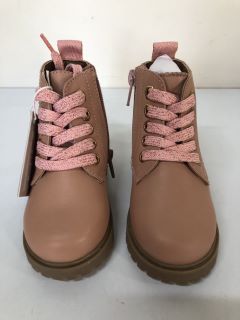 JOHN LEWIS COCO BOOT CHILDREN'S PINK BOOTS - SIZE: C4 (611276)