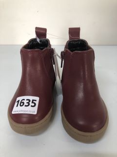 JOHN LEWIS CHELSEA CHILDREN'S BERRY LEATHER BOOTS - SIZE: C4 (611276)