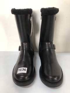 JOHN LEWIS LEIA 2 BLACK BOOTS - SIZE: 2 (611276)