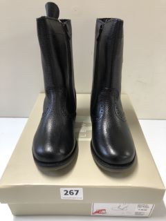 JOHN LEWIS ISOBEL 2 CHILDREN'S BLACK BOOTS - SIZE: 11.5 (611276)