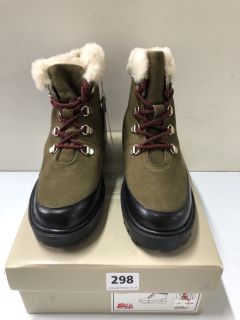 JOHN LEWIS HIKR WARM LINED GREEN KHAKI BOOTS - SIZE: 4 (611276)