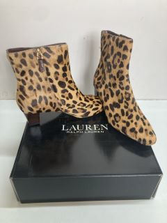 RALPH LAUREN WLLA-BO-BTE BROWN BOOTS - SIZE: 8 (655262)